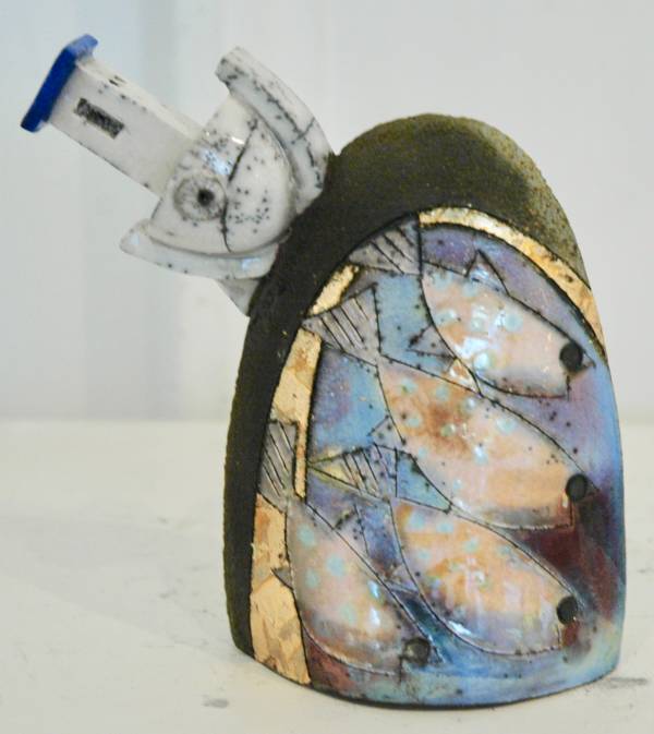 - a Ceramic by Rob Whelpton, measuring 13 x 12 cm (H x W) £115
